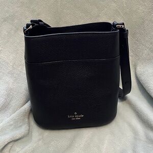 Kate Spade Leila Pebbled Leather Small Bucket Bag
Black